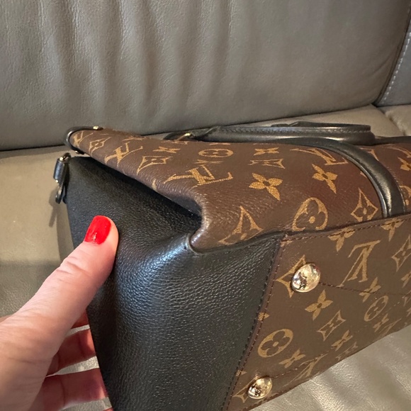 Louis Vuitton Soufflot MM - Picture 7 of 13